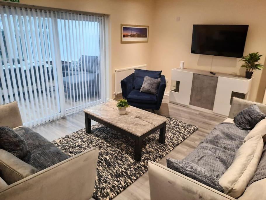 Apartamento Luxury 5-Bed House Near Nec & Bhx Solihull Exterior foto